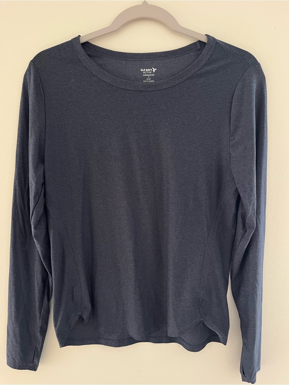 Old Navy Active Shirts - Picture 4 of 6